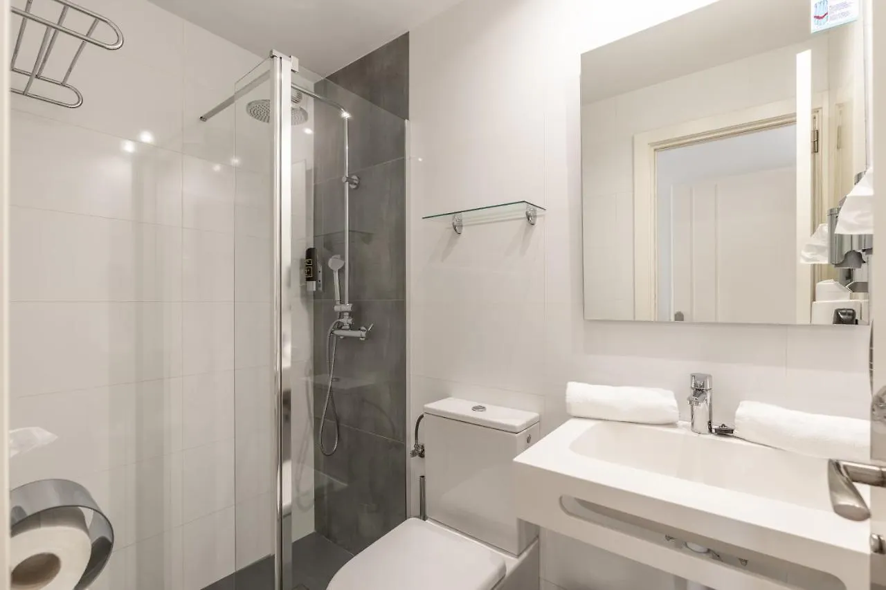 Hostal Neptuno Peguera İspanya
