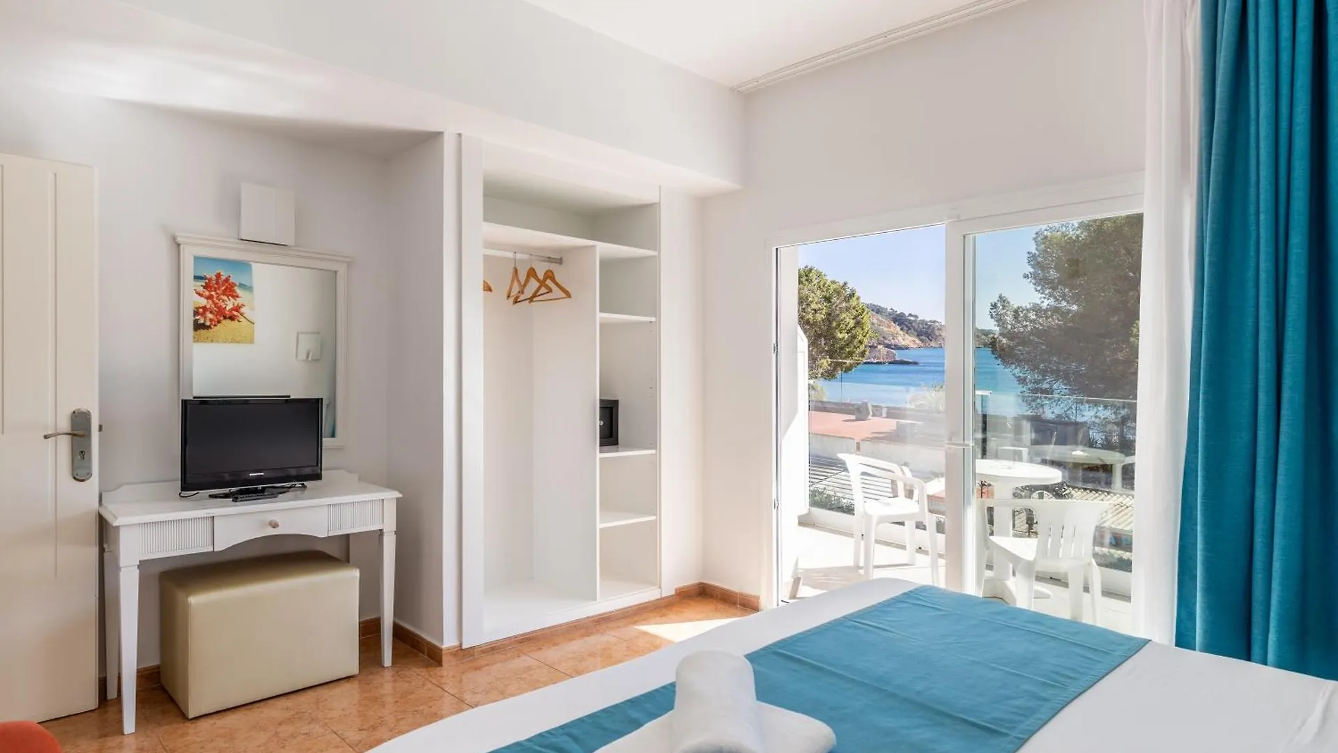 Hostal Neptuno Peguera