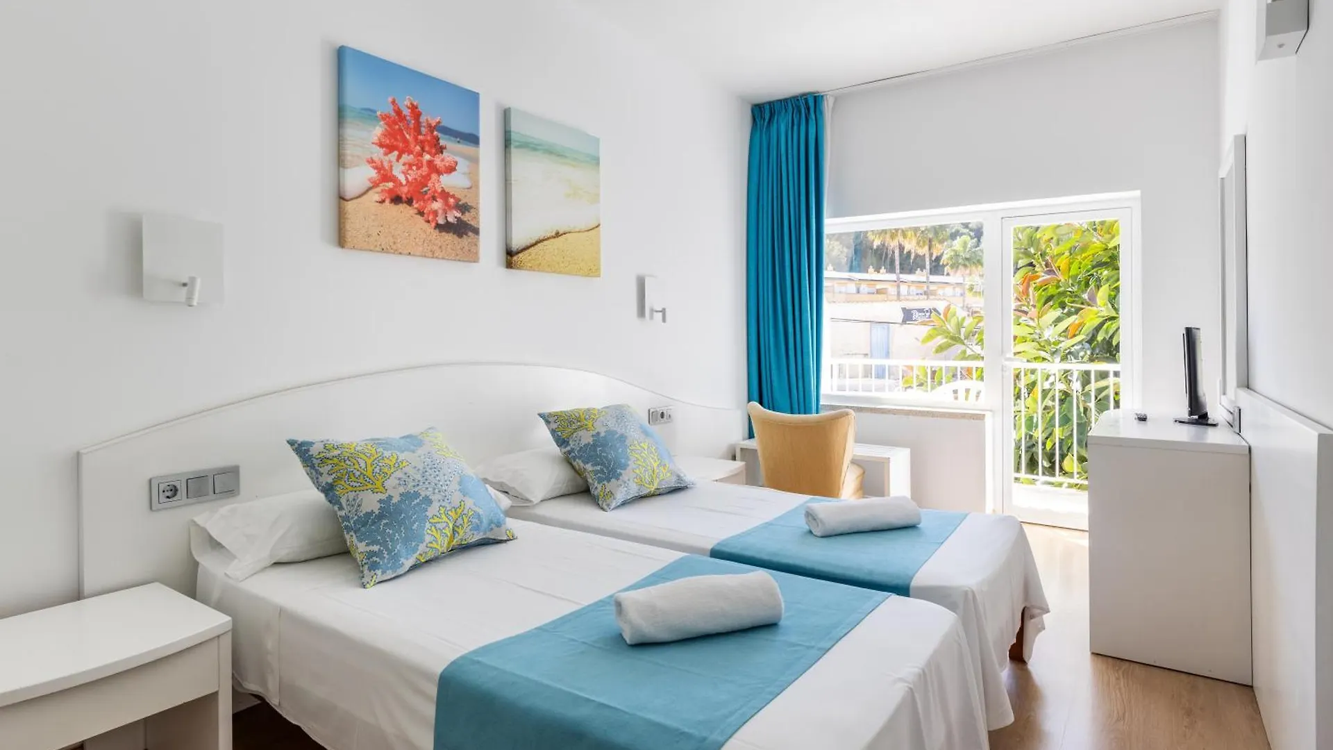 Konukevi Hostal Neptuno Peguera