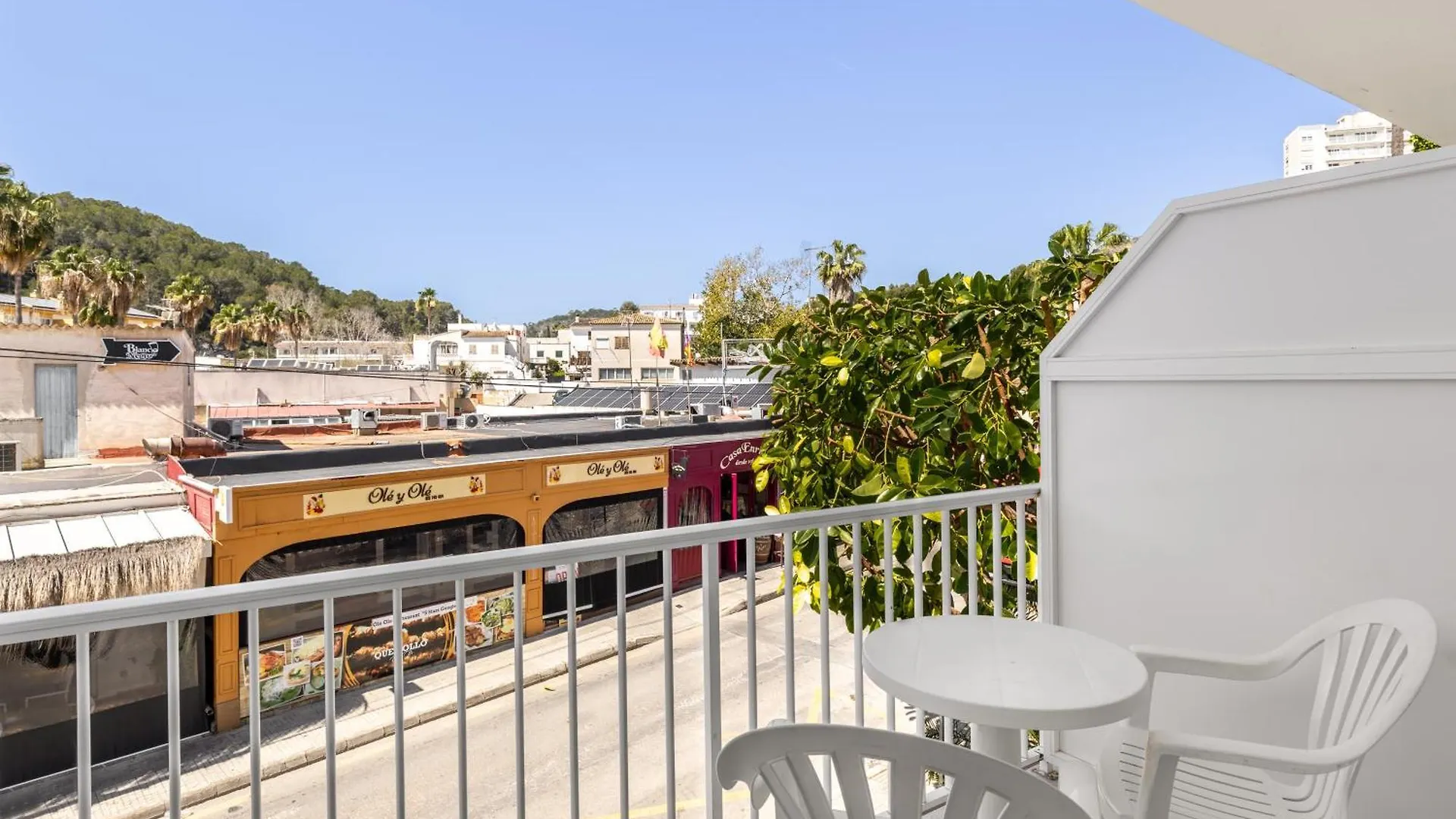 Hostal Neptuno Peguera 3*,