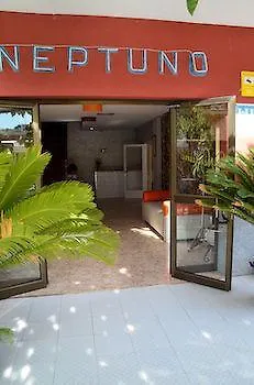 Hostal Neptuno Peguera 3*,