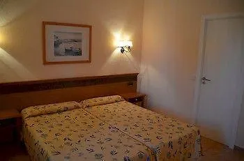 Hostal Neptuno Peguera Konukevi