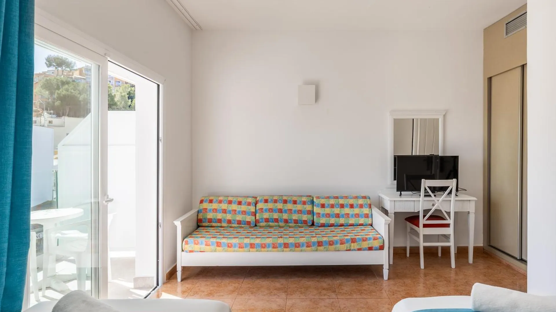 Hostal Neptuno Peguera Pensionat