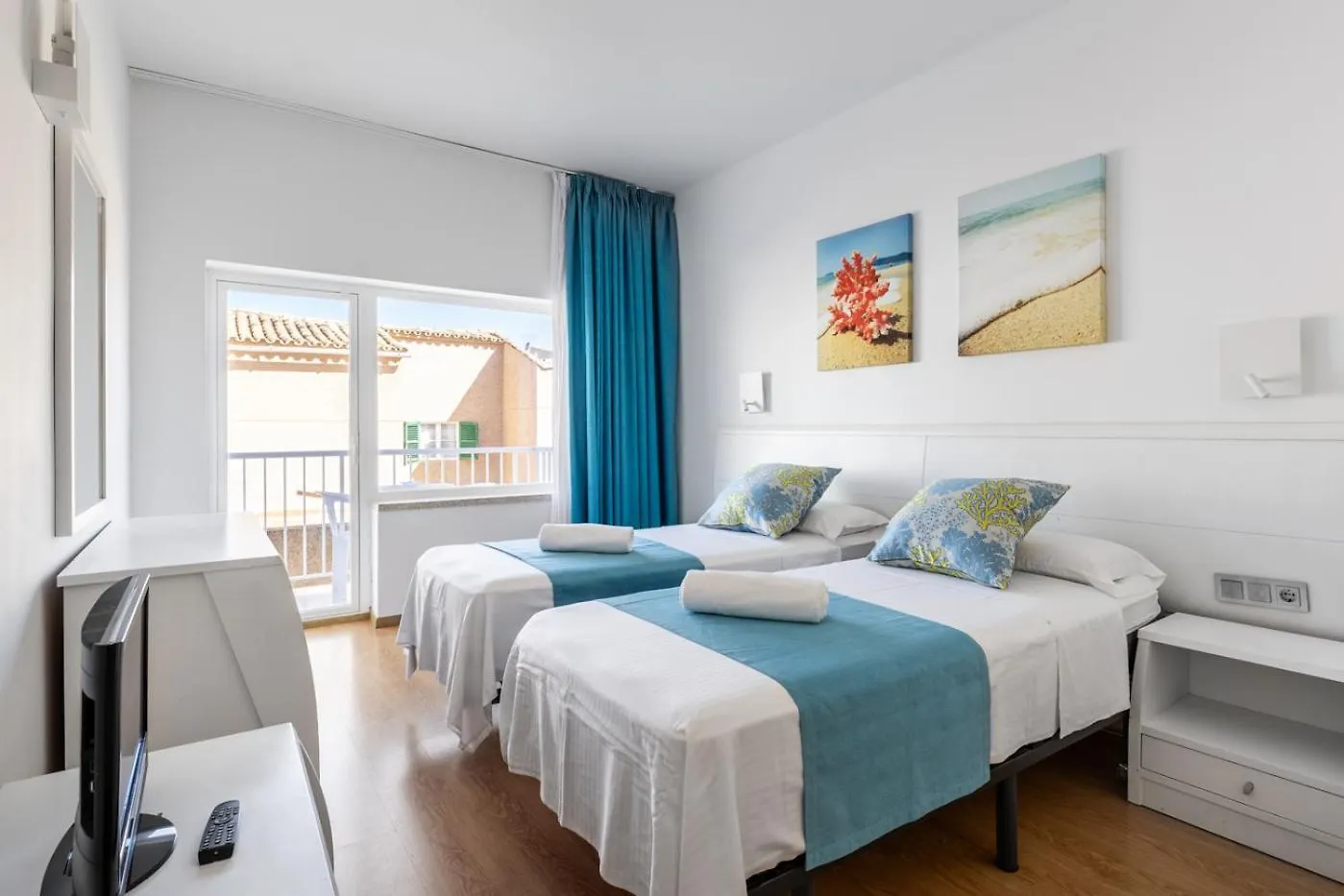 Hostal Neptuno Peguera Spain
