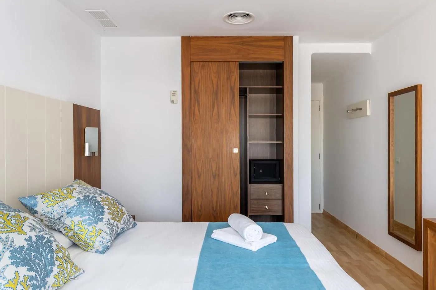 Hostal Neptuno Paguera 3*,  Spanyolország