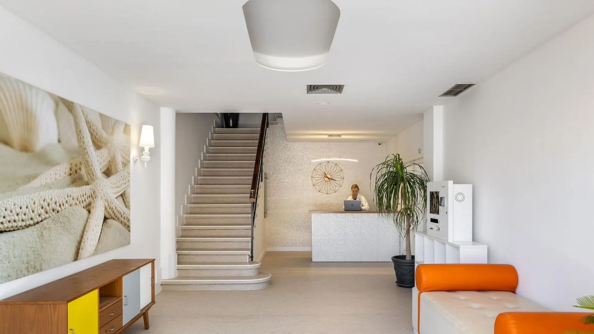 Hostal Neptuno Paguera